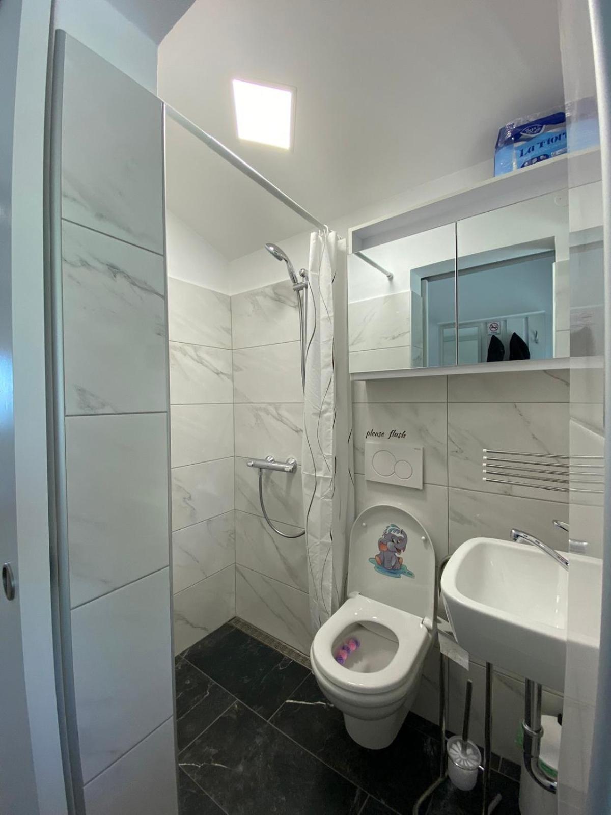 Apartma Vista Baredi Izola Buitenkant foto